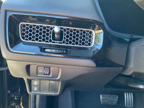 Used 2024 Honda Civic Sport image 23