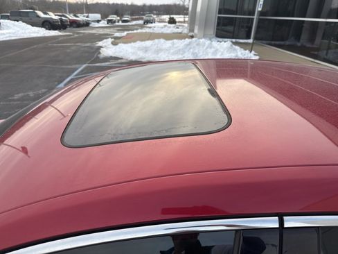 Used 2019 Honda Accord Touring image 6