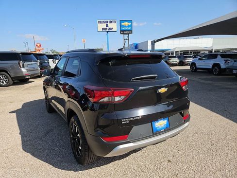 Used 2023 Chevrolet TrailBlazer LT w/ Convenience Package AWD/4WD image 6
