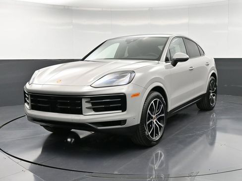 New 2026 Porsche Cayenne Coupe image 1