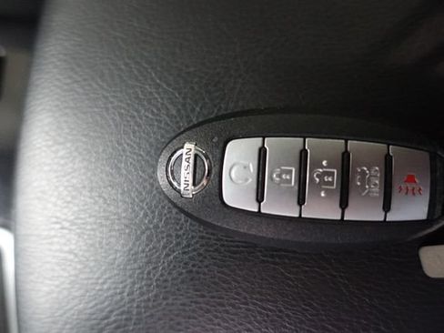 Used 2022 Nissan Maxima SV w/ Floor Mat Group FWD image 18