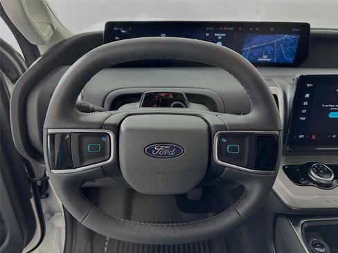 New 2026 Ford Expedition Active AWD/4WD image 12