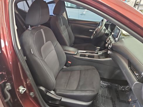Used 2024 Nissan Sentra SV FWD image 10