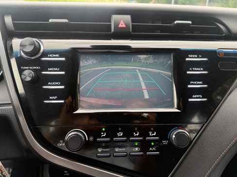 Used 2019 Toyota Camry LE FWD image 25