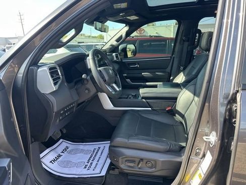 Used 2025 Toyota Sequoia Platinum w/ Tow Technology Package image 15