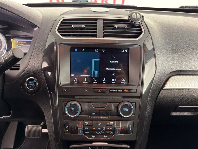 Used 2017 Ford Explorer XLT w/ Equipment Group 202A AWD/4WD image 27
