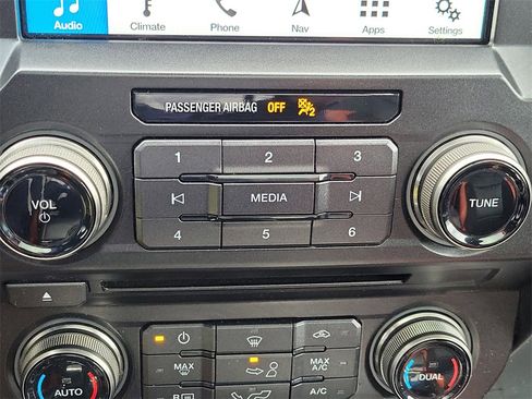 Used 2018 Ford F150 Raptor w/ Equipment Group 802A Luxury image 28