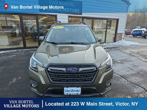 Used 2022 Subaru Forester Limited image 2