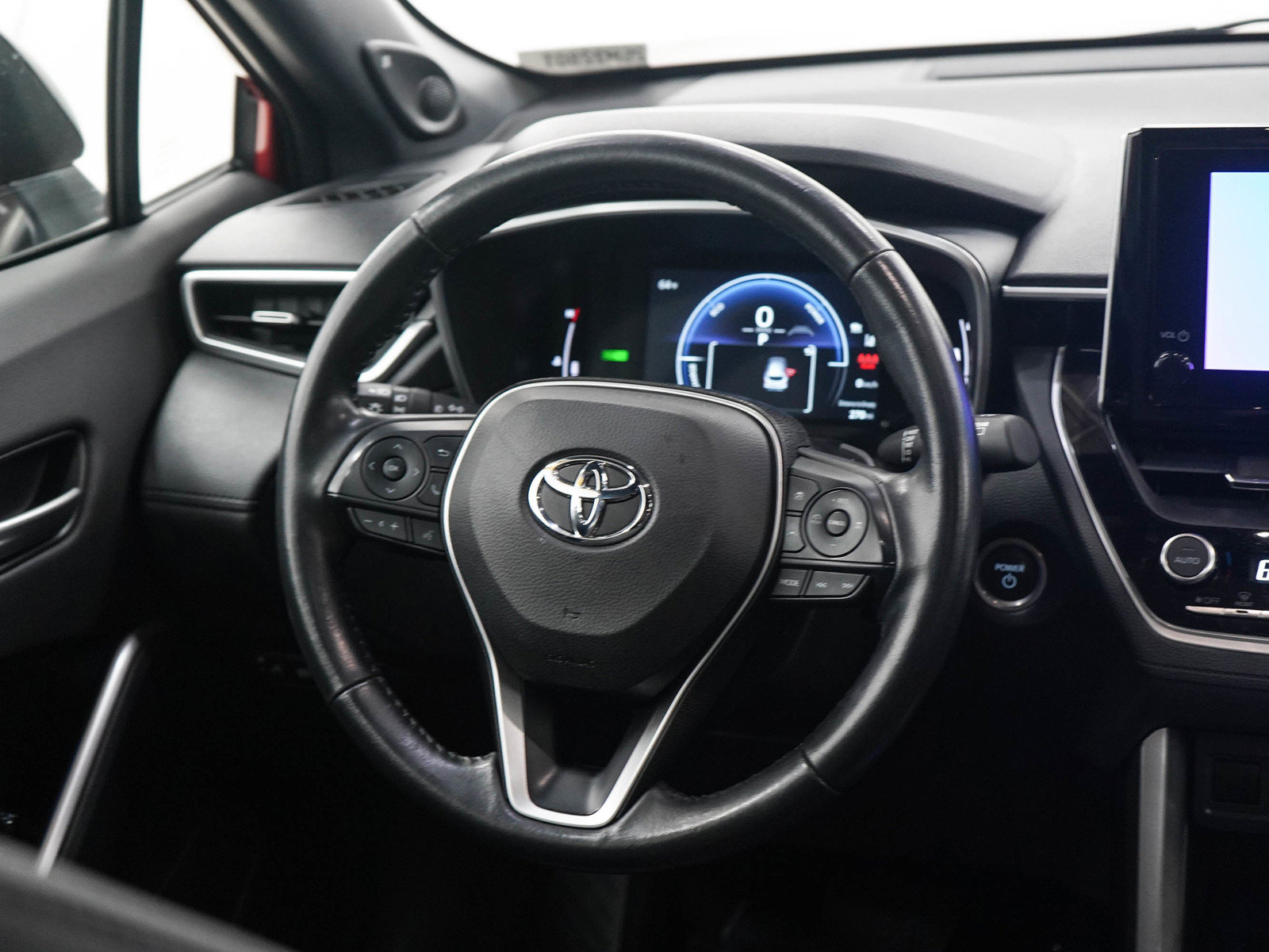 Used 2023 Toyota Corolla Cross AWD Hybrid w/ Convenience Package image 14