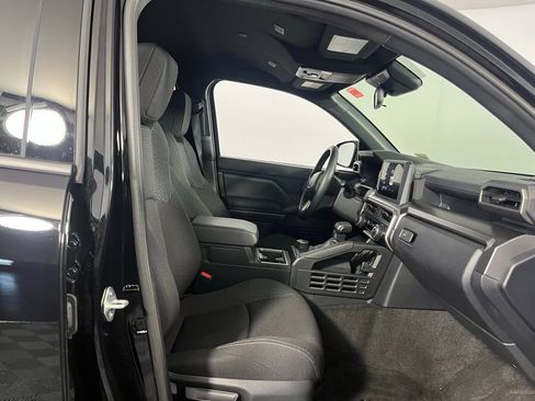 Used 2025 Toyota 4Runner SR5 image 28