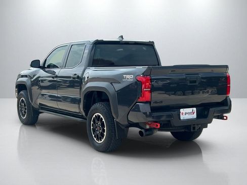 Certified 2024 Toyota Tacoma TRD Off-Road AWD/4WD image 7