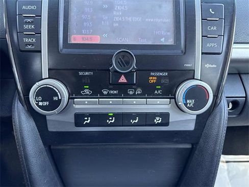 Used 2012 Toyota Camry SE image 25