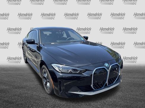 Used 2023 BMW i4 eDrive35 RWD image 3