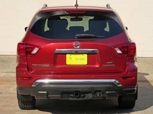 Used 2017 Nissan Pathfinder Platinum w/ Family Entertainment Package AWD/4WD image 54