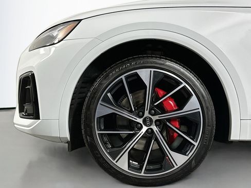 Used 2024 Audi SQ5 Premium Plus w/ Premium Plus Package AWD/4WD image 12