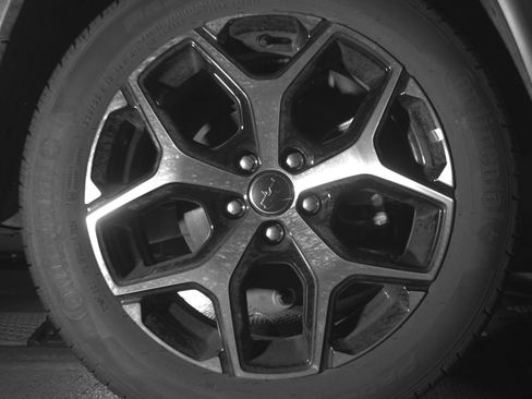 Used 2025 Jeep Compass Limited image 15