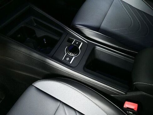 New 2026 Volkswagen Tiguan SE R-Line FWD image 17