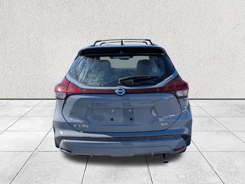 Used 2021 Nissan Kicks SR w/ Exterior Package image 4