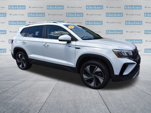 Used 2024 Volkswagen Taos SE AWD/4WD image 3