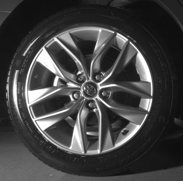 Used 2020 Toyota Avalon XLE w/ Moonroof Package FWD image 15