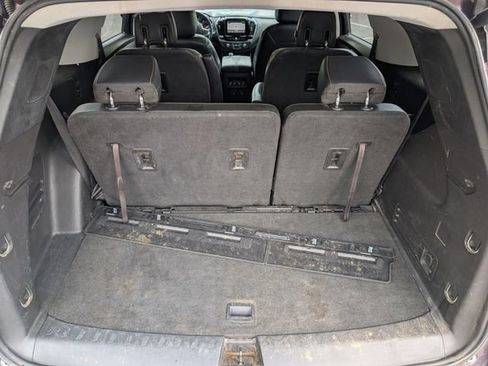 Used 2018 Chevrolet Traverse Premier w/ Driver Confidence II Package FWD image 14
