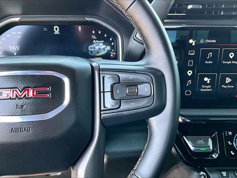 Used 2024 GMC Sierra 2500 AT4 w/ AT4 Preferred Package AWD/4WD image 25