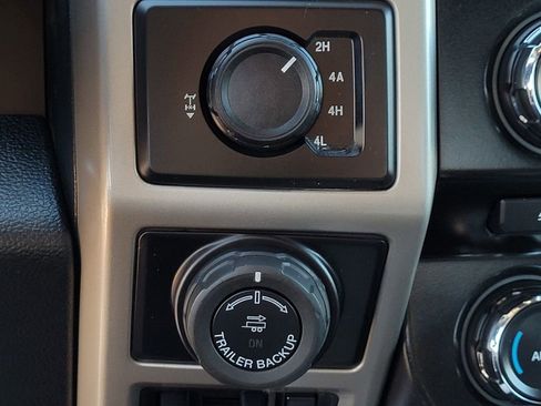 Used 2016 Ford F150 Lariat image 30