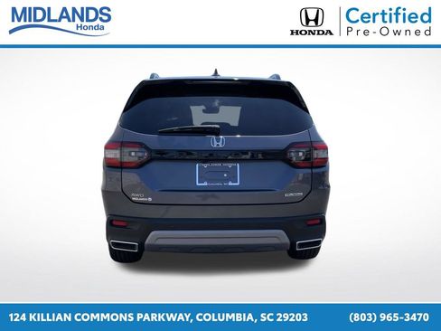 Certified 2025 Honda Pilot Touring image 5