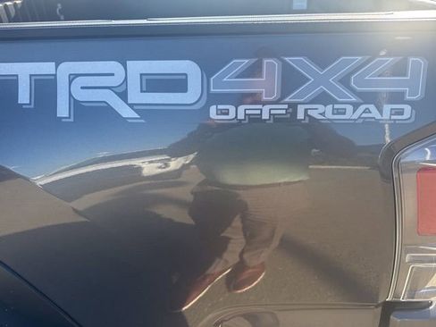 Used 2021 Toyota Tacoma TRD Off-Road w/ Technology Package image 13