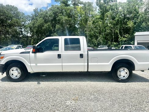 Used 2016 Ford F250 XL w/ Power Equipment Group RWD image 4