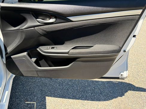 Used 2018 Honda Civic EX image 26