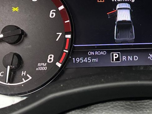 Used 2026 Nissan Frontier PRO-4X AWD/4WD image 9
