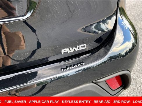 Used 2022 Toyota Highlander LE AWD/4WD image 23