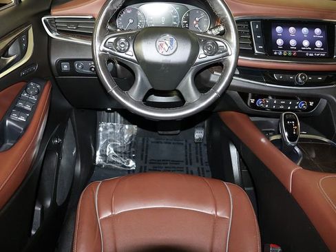 Used 2021 Buick Enclave Avenir w/ Avenir Technology Package AWD/4WD image 3