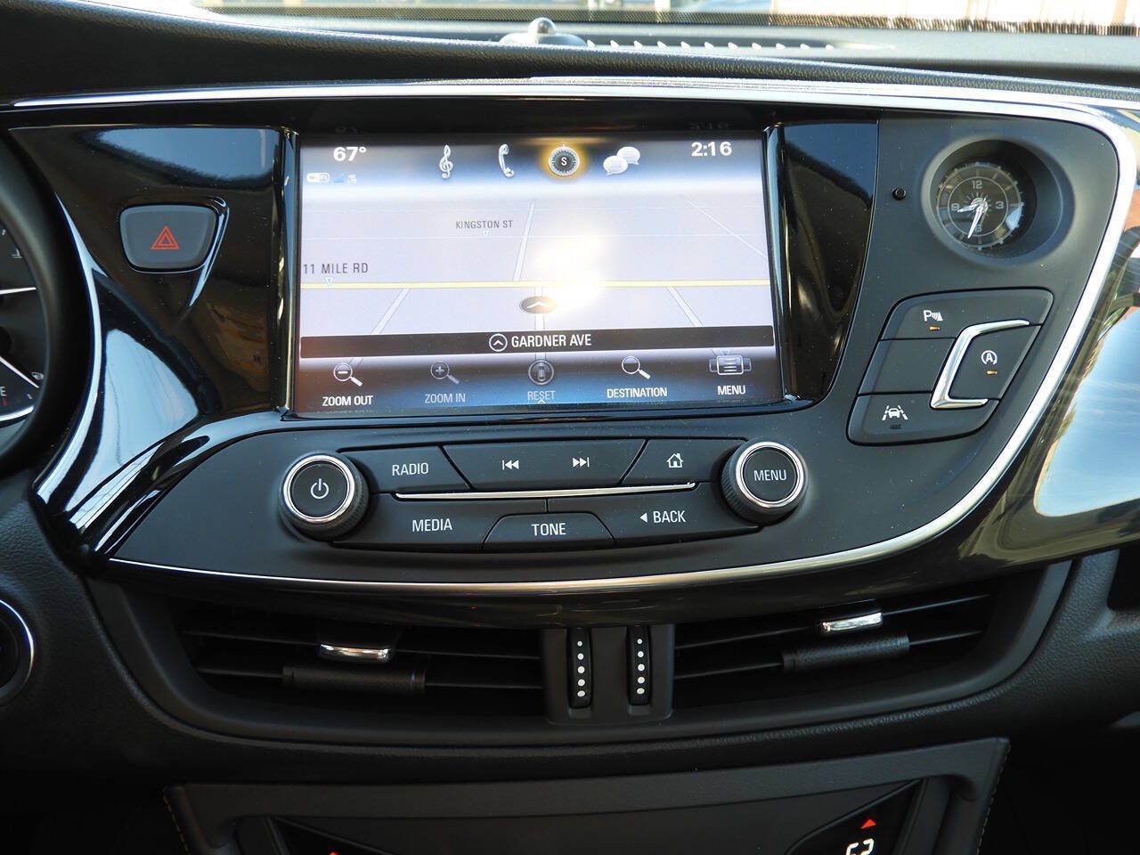 Used 2019 Buick Envision Premium AWD/4WD image 46