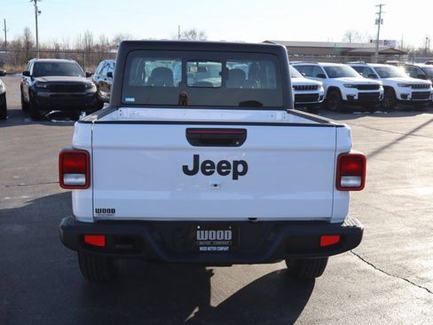 New 2026 Jeep Gladiator Sport image 20