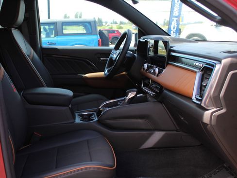 Used 2023 GMC Canyon AT4 w/ Technology Package image 22