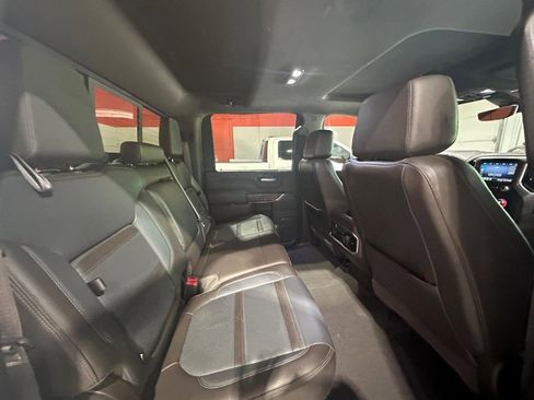 Used 2020 GMC Sierra 3500 Denali w/ Denali Ultimate Package AWD/4WD image 24