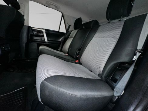 Used 2016 Toyota 4Runner SR5 AWD/4WD image 19