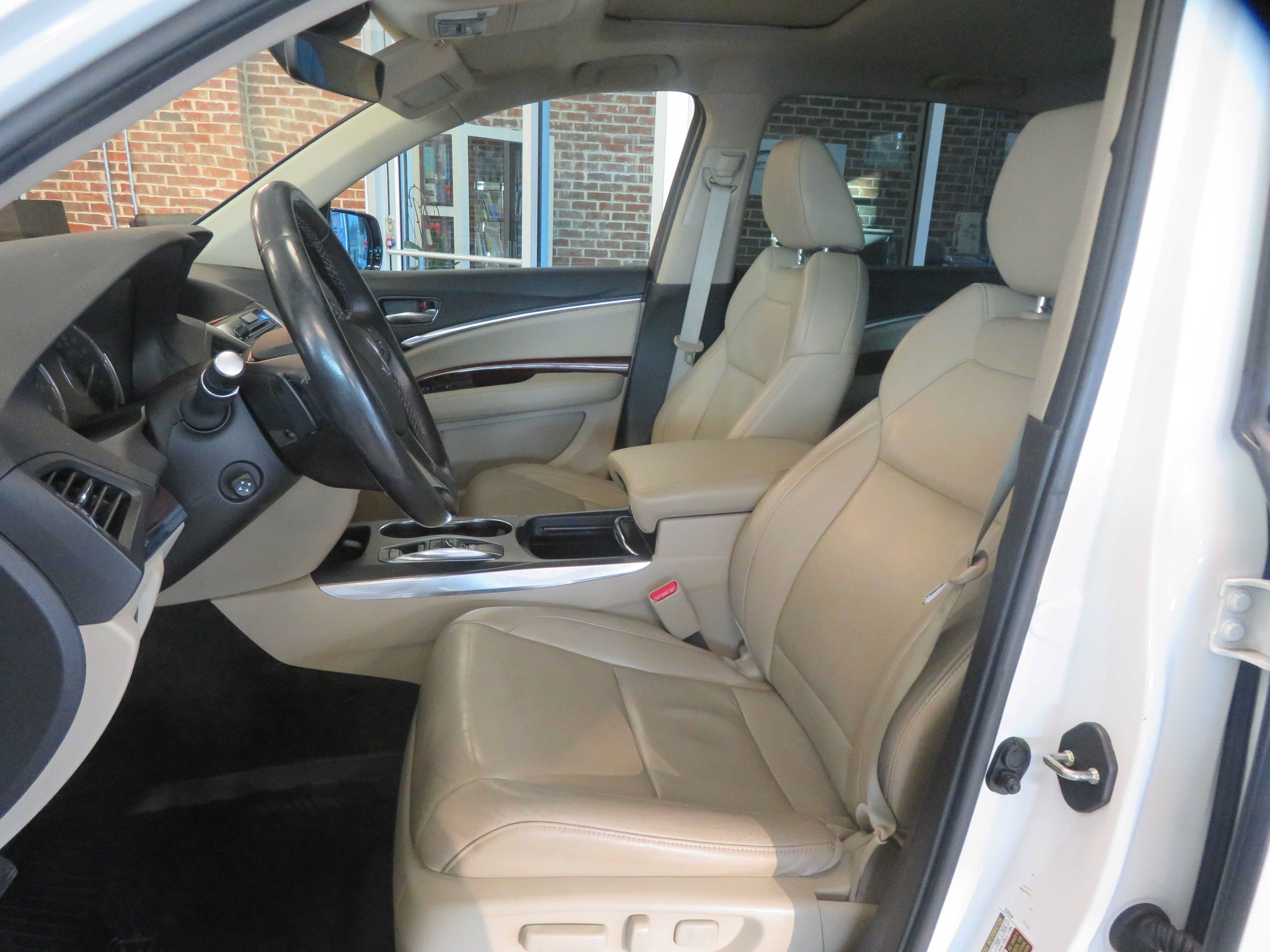 Used 2016 Acura MDX w/ Technology Package AWD/4WD image 15
