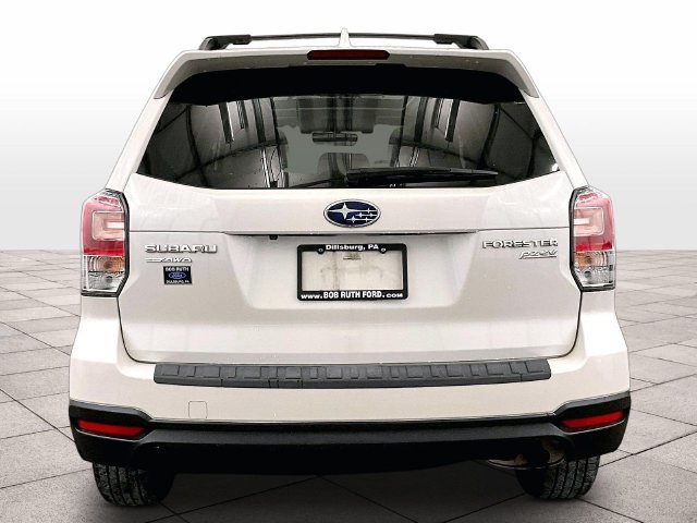 Used 2017 Subaru Forester 2.5i Premium AWD/4WD image 4