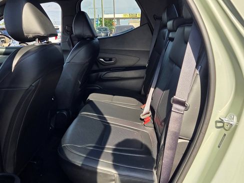 Certified 2025 Hyundai Santa Cruz SEL FWD image 6