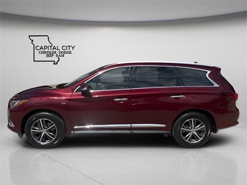 Used 2020 INFINITI QX60 Luxe w/ Essential Package image 2