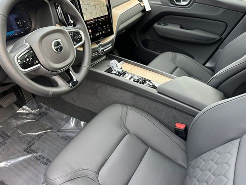 New 2026 Volvo XC60 B5 Plus w/ Climate Package AWD/4WD image 9