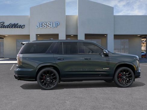 New 2026 Cadillac Escalade V image 5