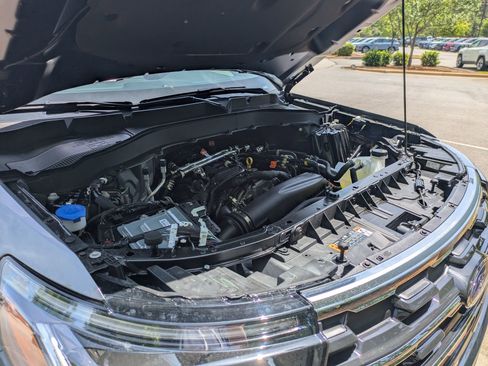 New 2026 Ford Explorer Active RWD image 39