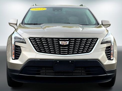 Used 2023 Cadillac XT4 Luxury w/ Cold Weather Package image 2
