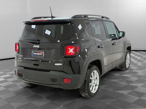 Used 2022 Jeep Renegade Latitude w/ Convenience Group image 3