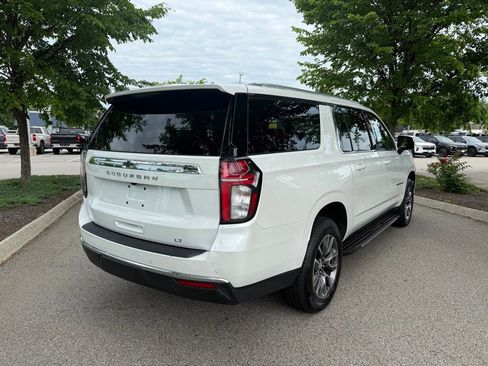 Used 2024 Chevrolet Suburban LT w/ LT Signature Plus Package AWD/4WD image 5