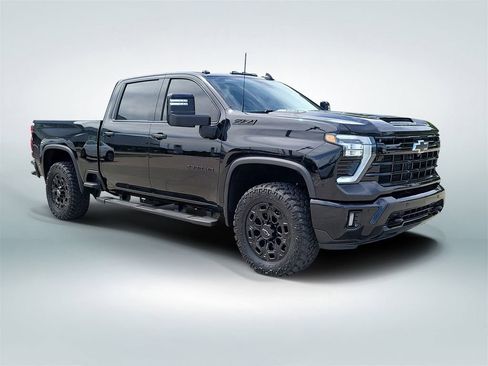 Used 2024 Chevrolet Silverado 2500 LTZ w/ LTZ Plus Package AWD/4WD image 2